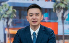 记者：最新消息显示，杨鸣与首钢俱乐部之间尚未有明确动向，但有传闻称北方某俱乐部已对他表达强烈兴趣，引发外界广泛关注